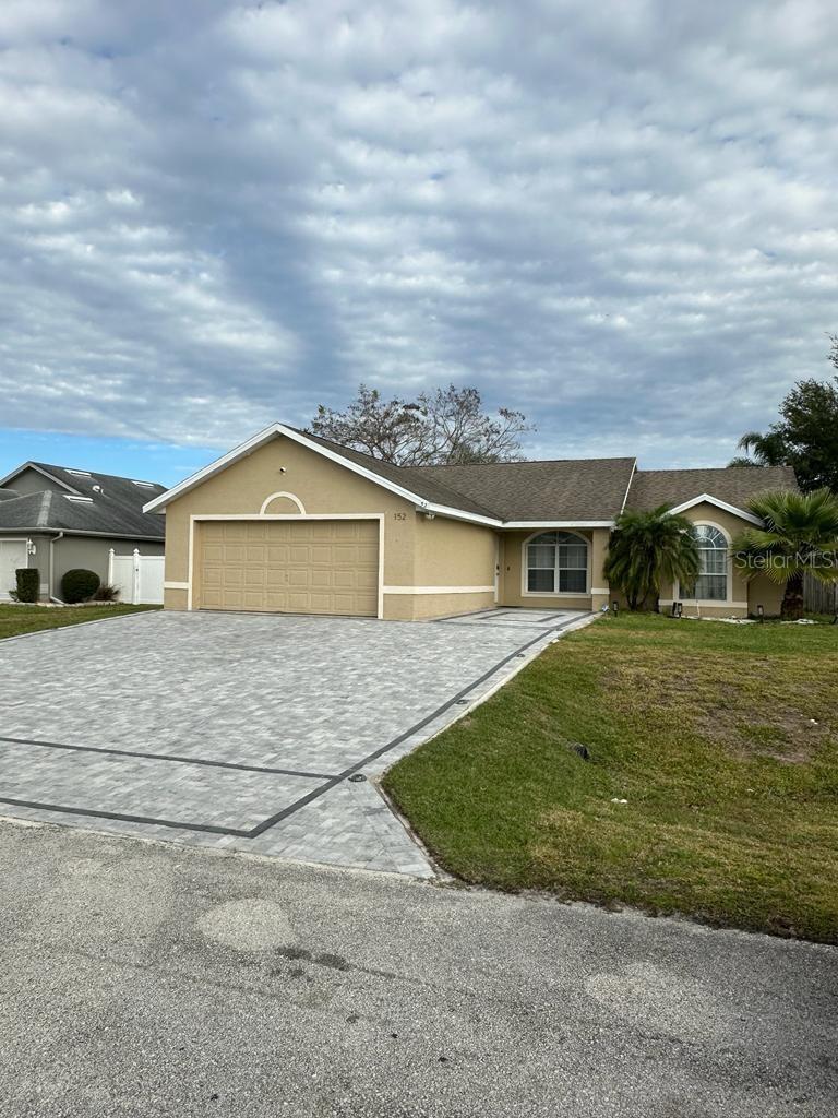 BENTLEY OAKS - Residential Lease
