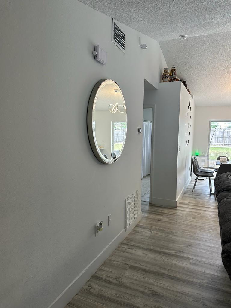 BENTLEY OAKS - Residential Lease
