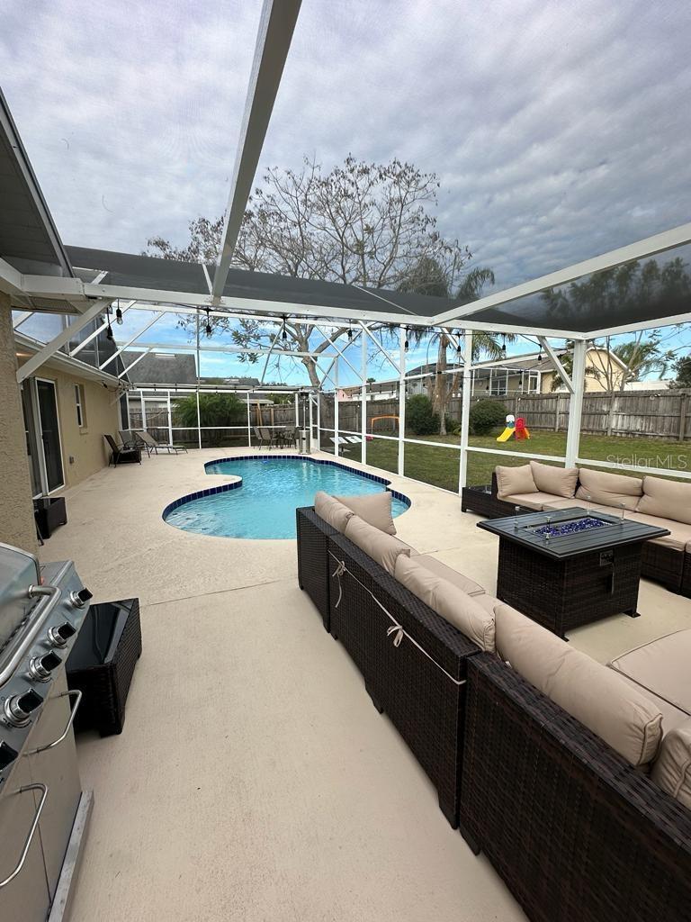 BENTLEY OAKS - Residential Lease