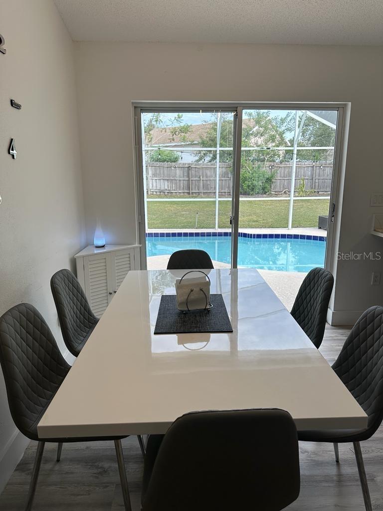 BENTLEY OAKS - Residential Lease