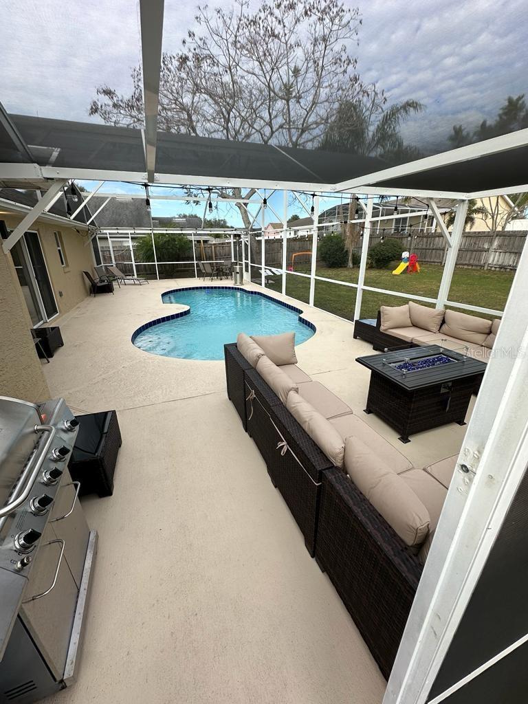 BENTLEY OAKS - Residential Lease