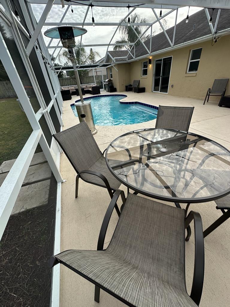BENTLEY OAKS - Residential Lease