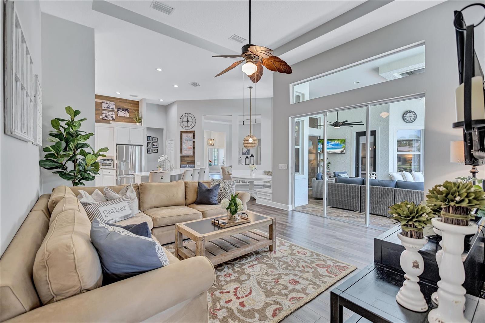 WATERCHASE PH 06 - Residential