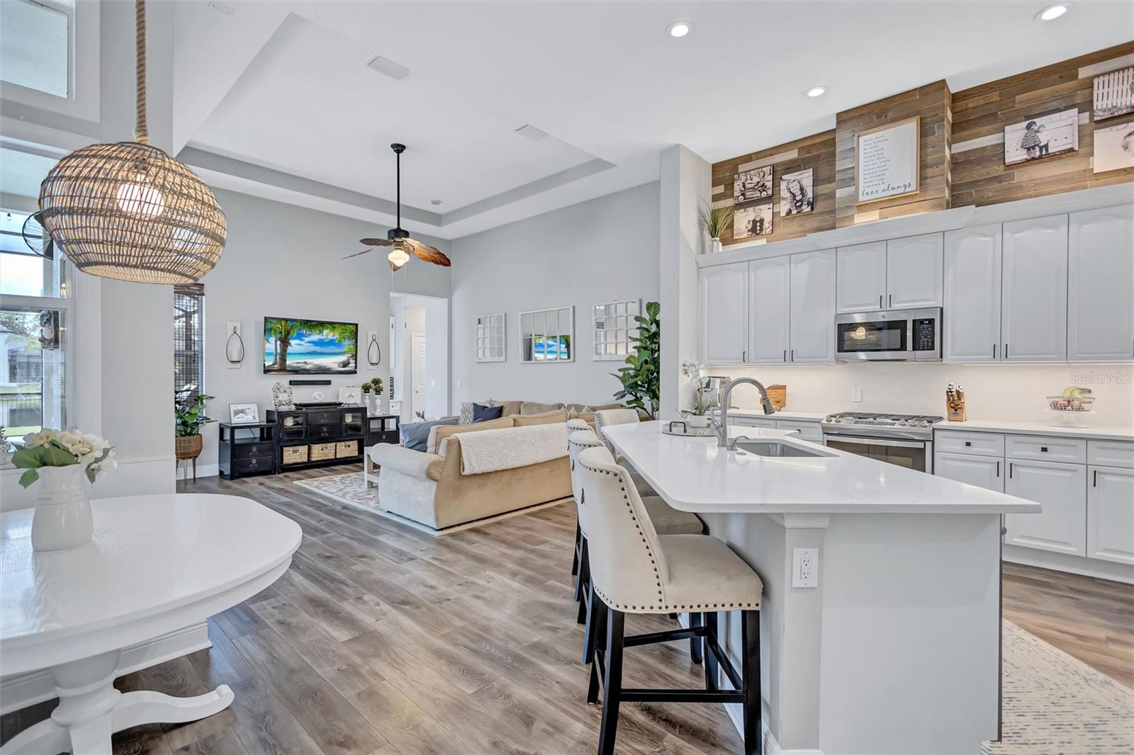 WATERCHASE PH 06 - Residential