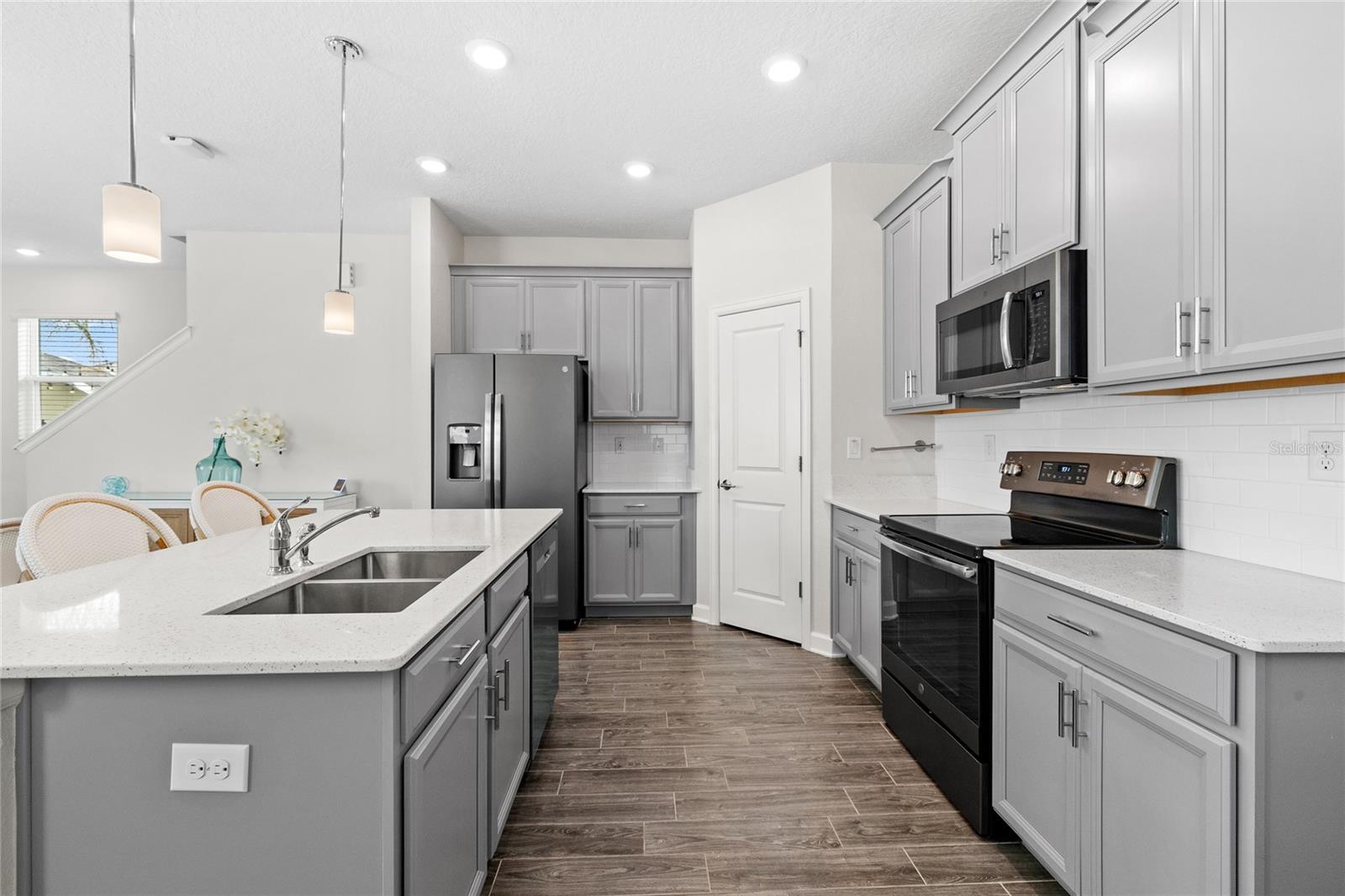STOREY GROVE PH 1B - Residential