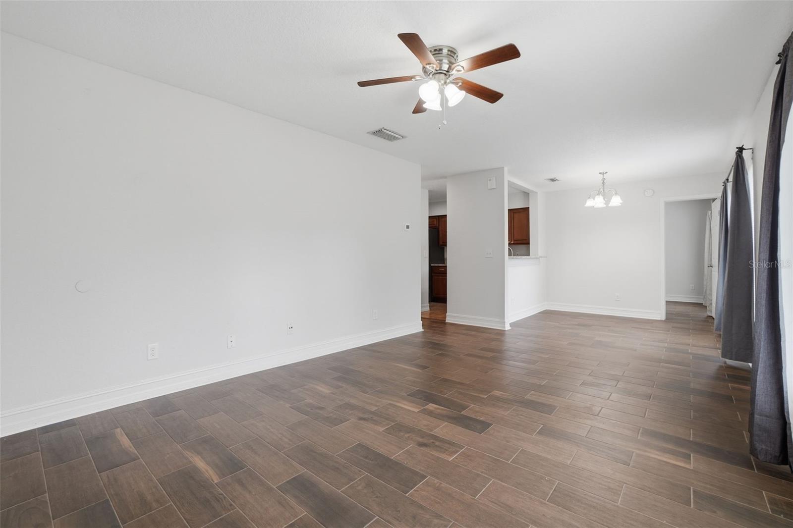NORTHLAKE VILLAGE CONDO 9 - Residential