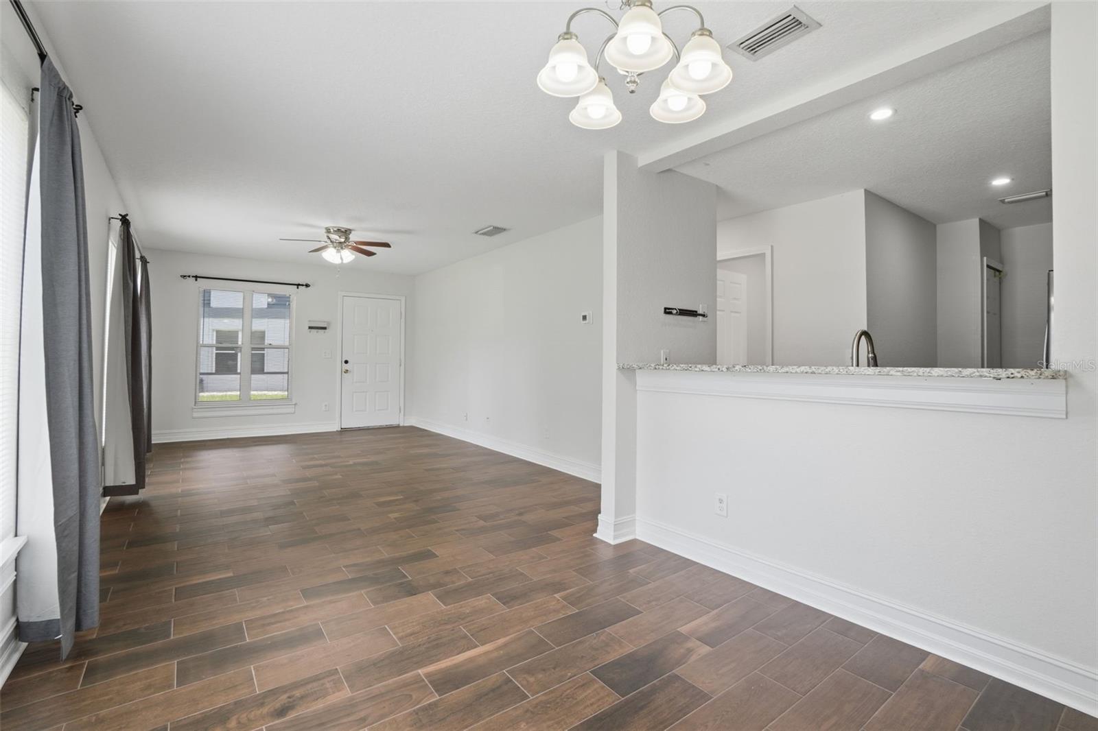 NORTHLAKE VILLAGE CONDO 9 - Residential