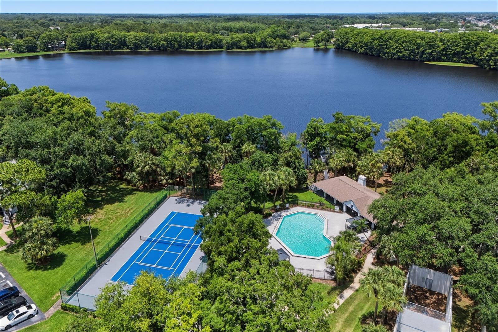 NORTHLAKE VILLAGE CONDO 9 - Residential
