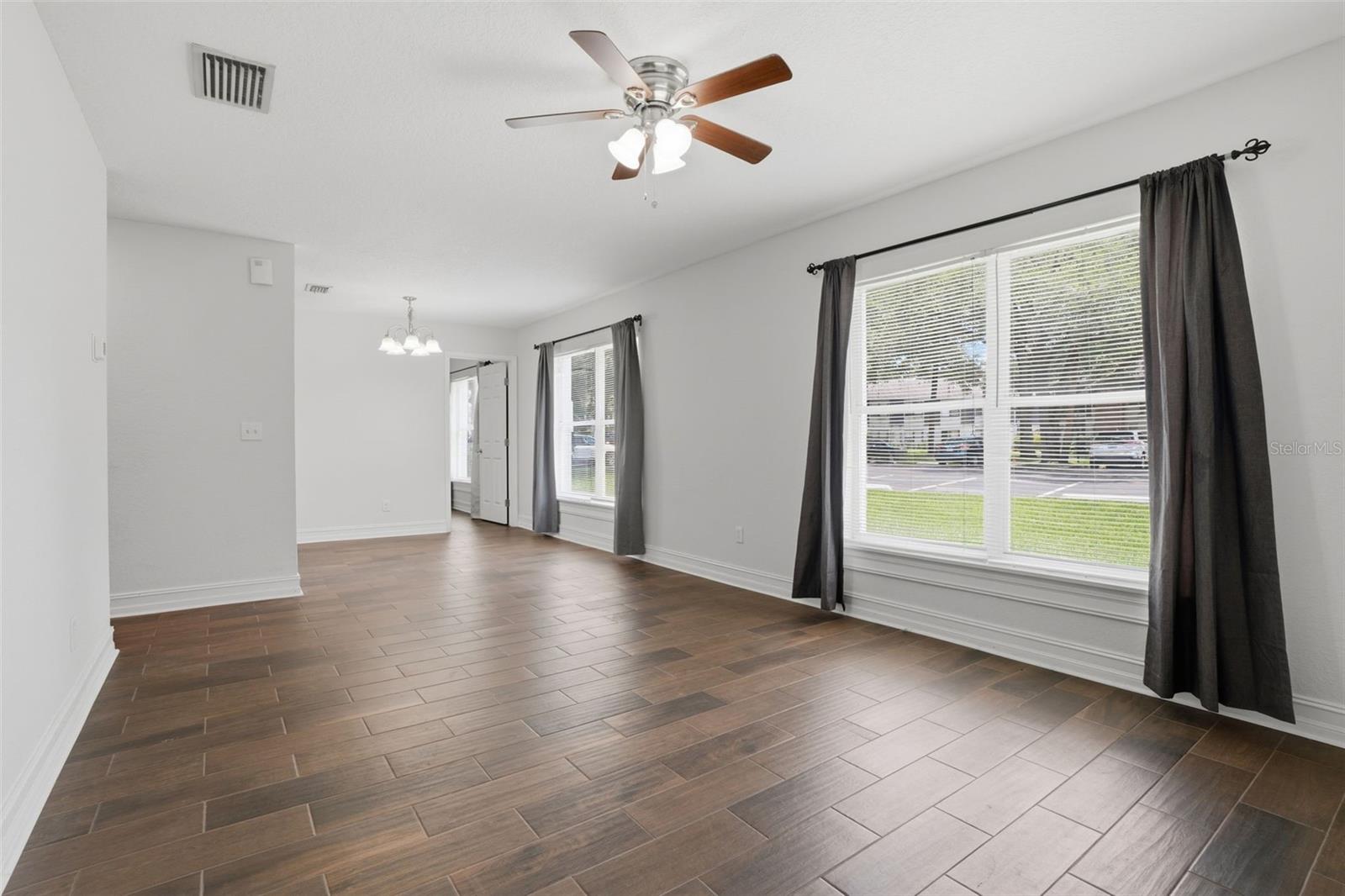 NORTHLAKE VILLAGE CONDO 9 - Residential