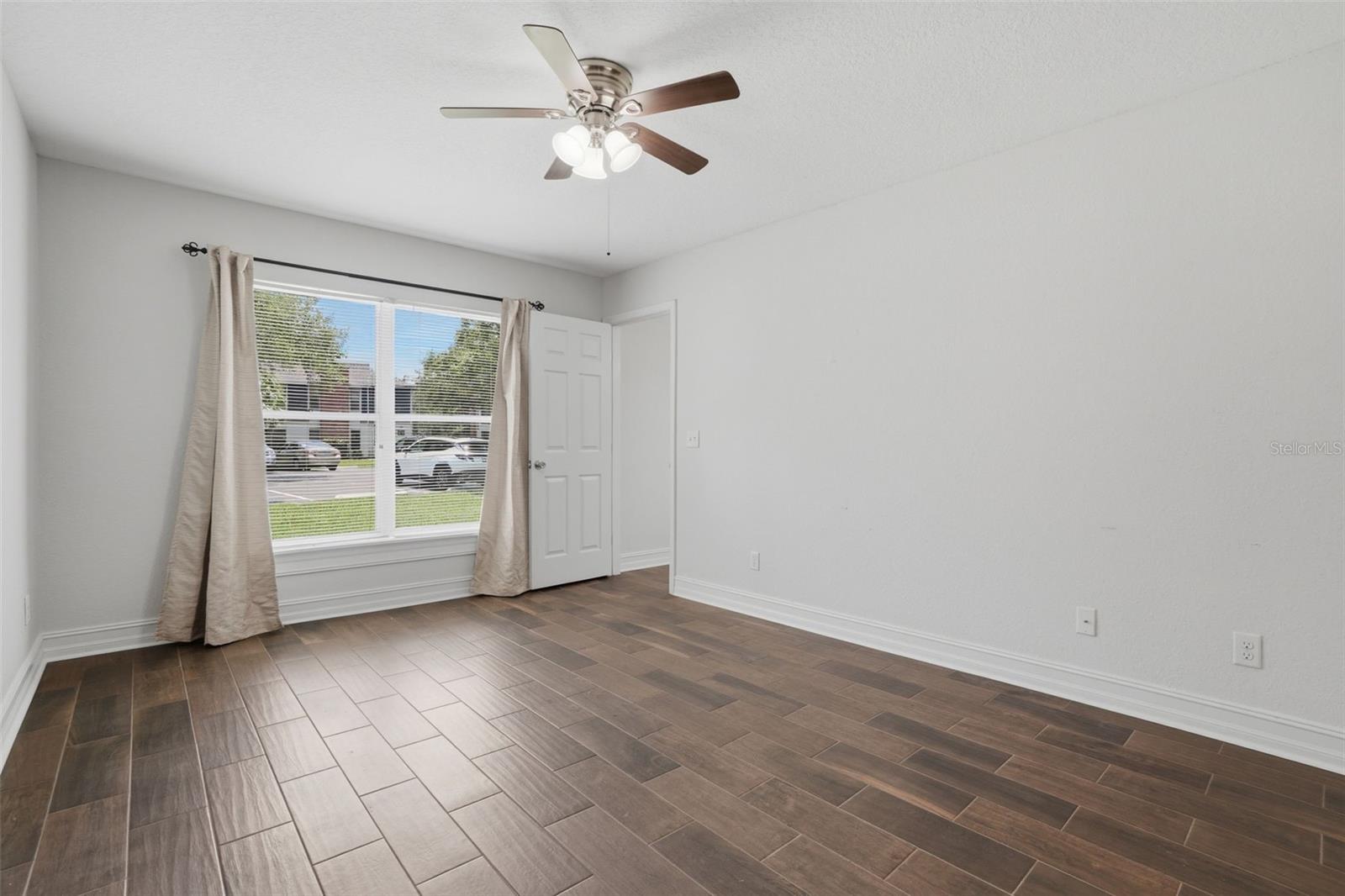 NORTHLAKE VILLAGE CONDO 9 - Residential