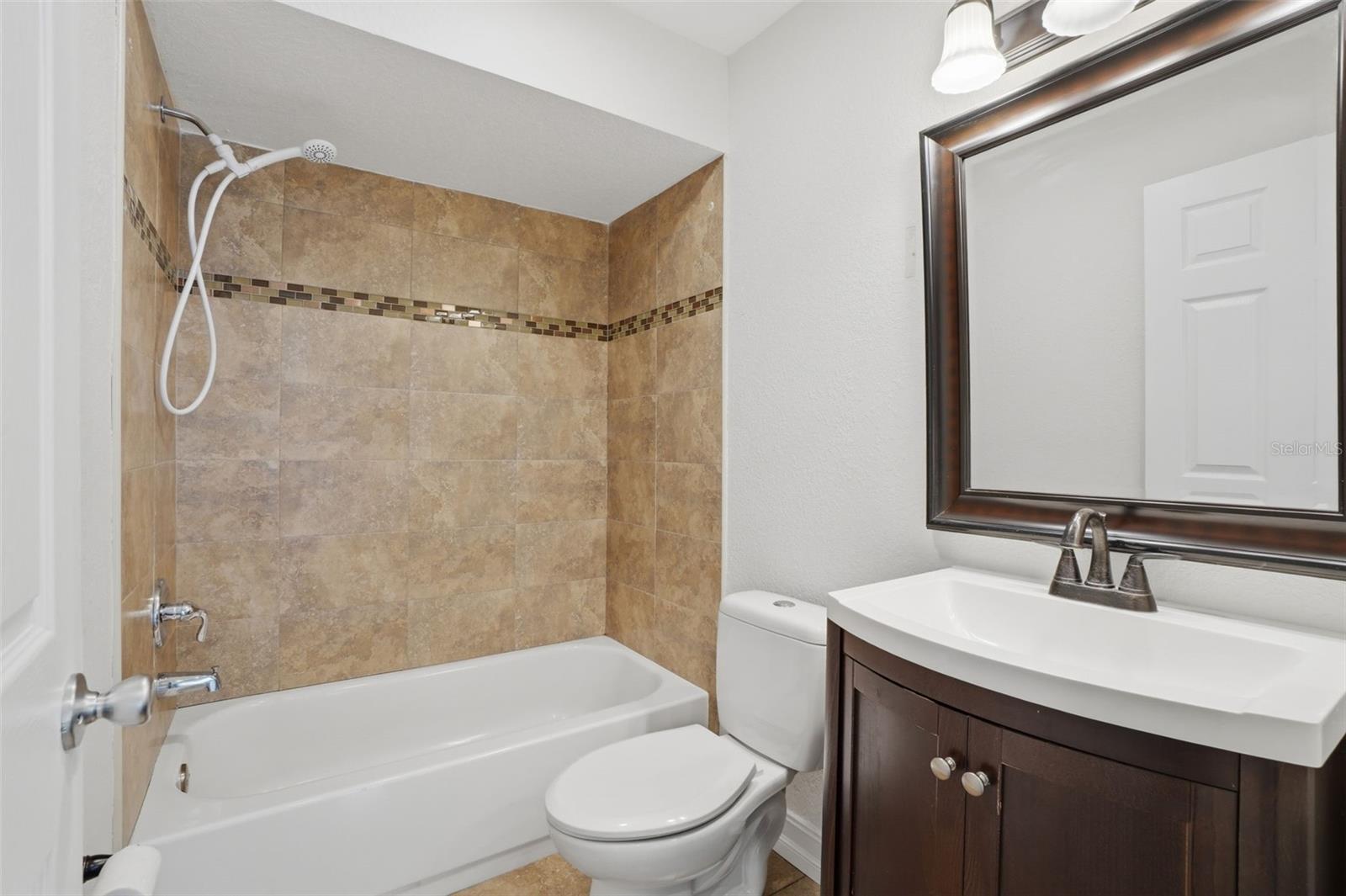 NORTHLAKE VILLAGE CONDO 9 - Residential