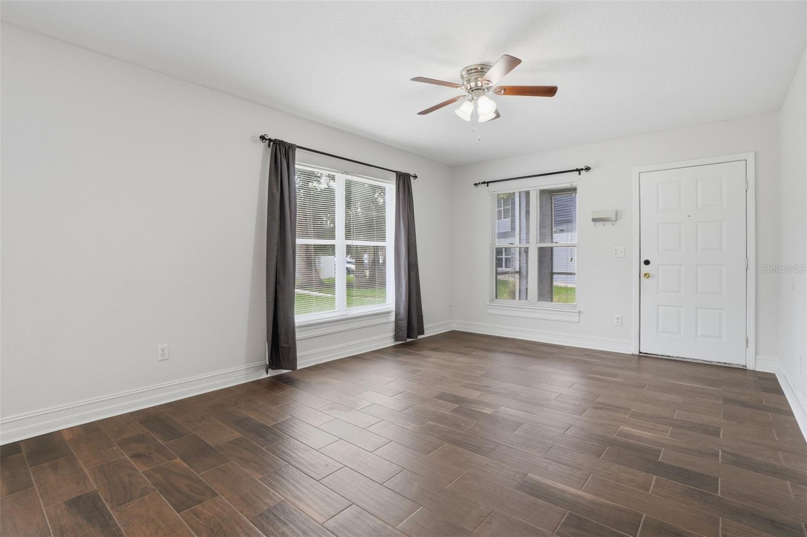 NORTHLAKE VILLAGE CONDO 9 - Residential