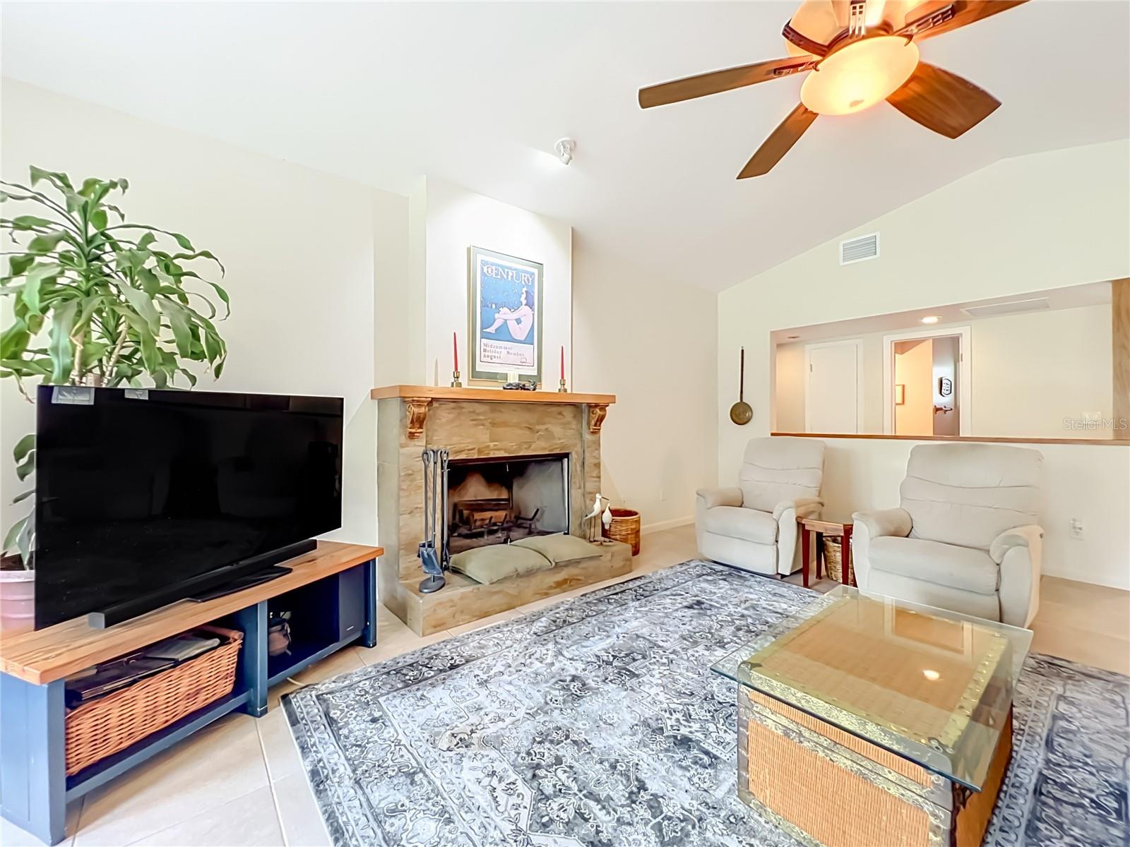 KILLARNEY POINT - Residential