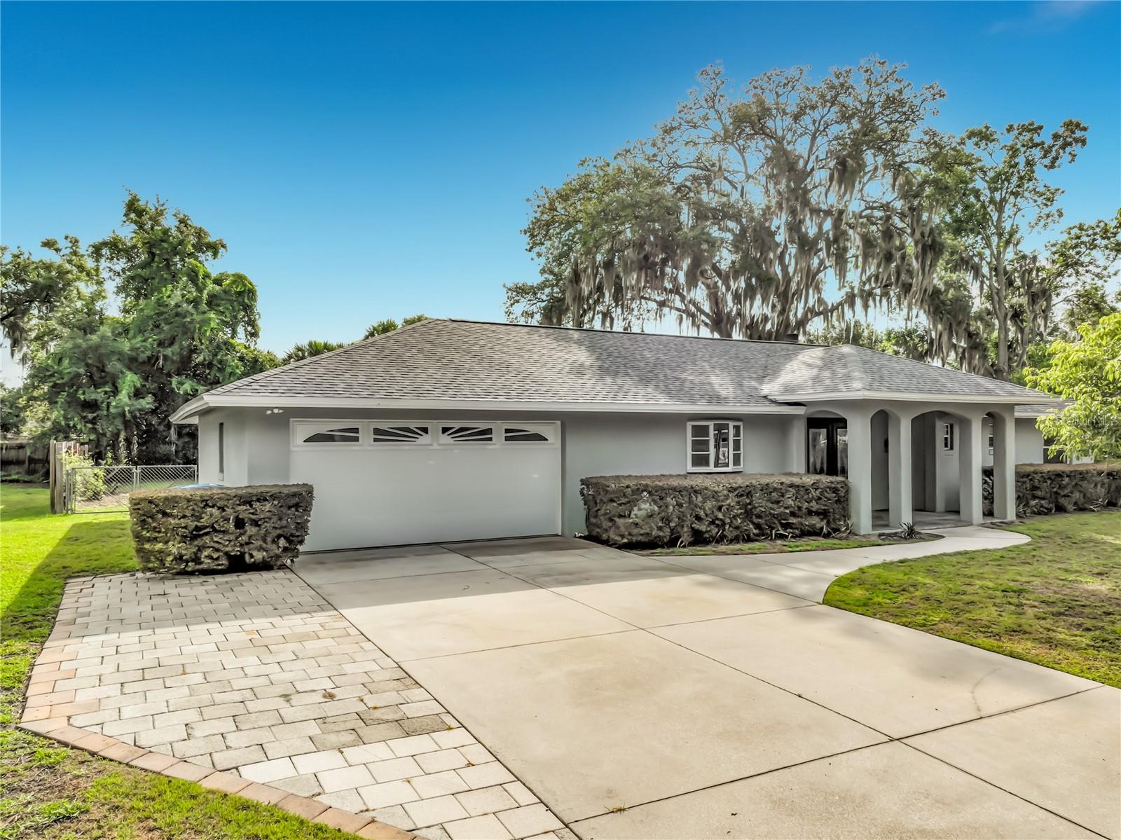 KILLARNEY POINT - Residential