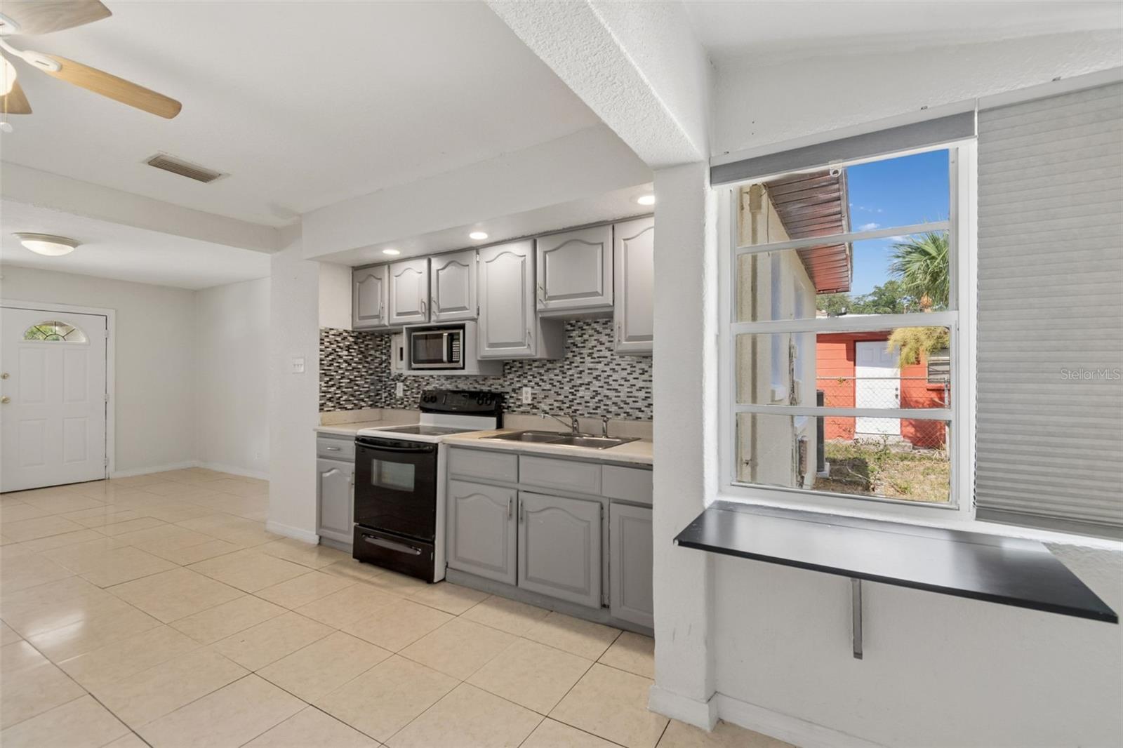 COLLINS PHILIP - Residential