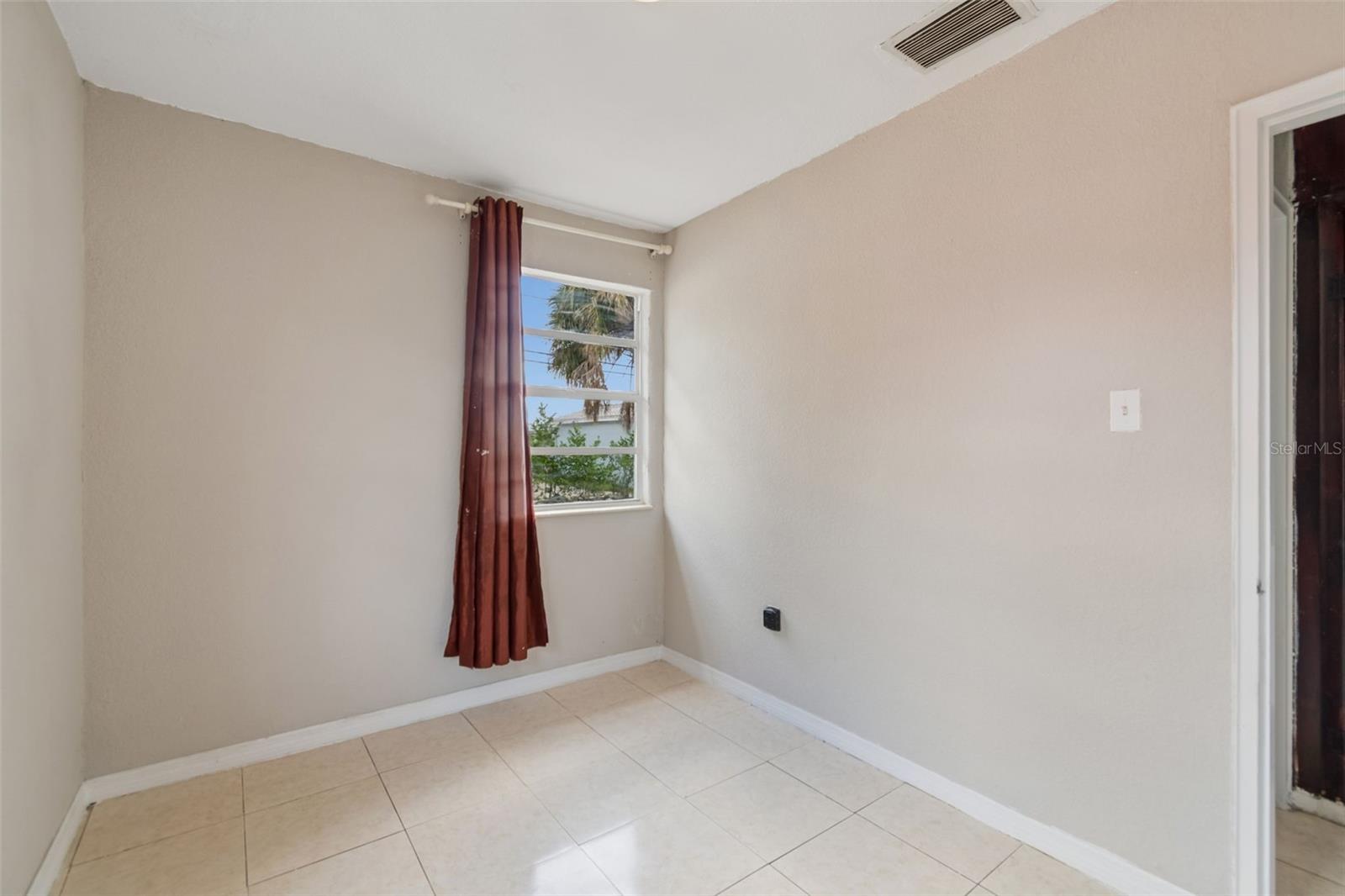 COLLINS PHILIP - Residential