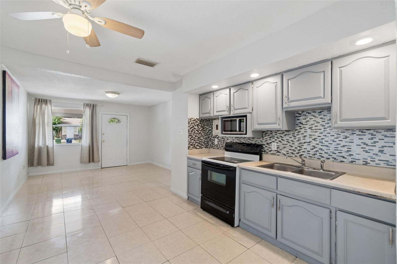 COLLINS PHILIP - Residential