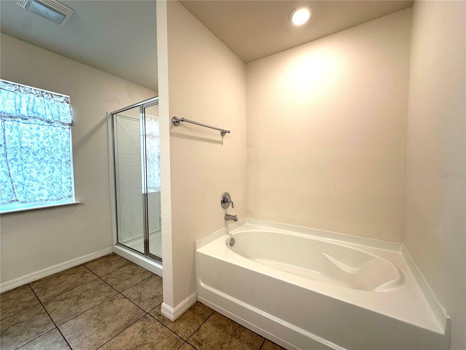 MARION OAKS - Residential