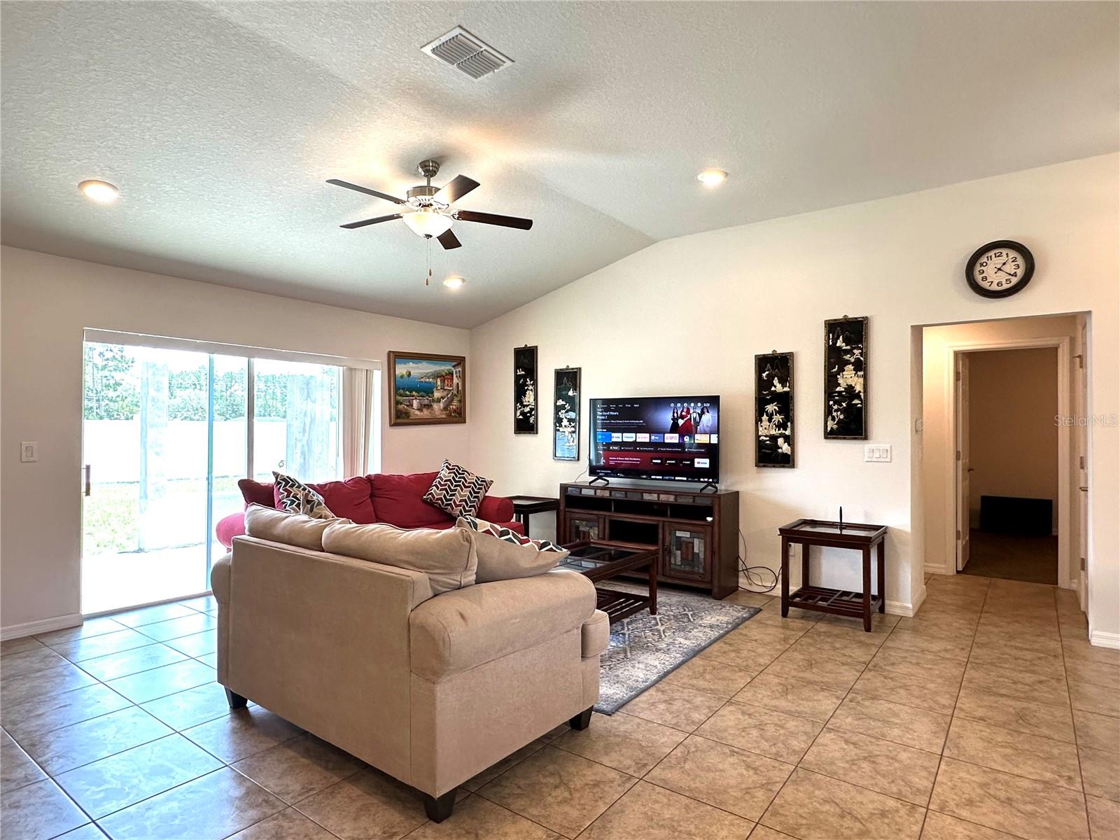MARION OAKS - Residential