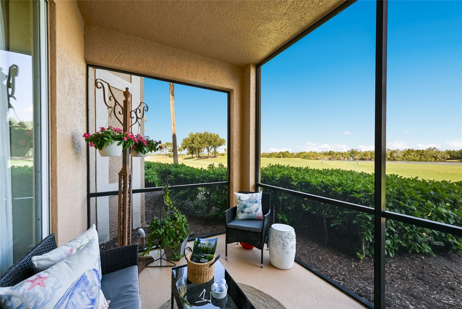 RIVER STRAND - Residential