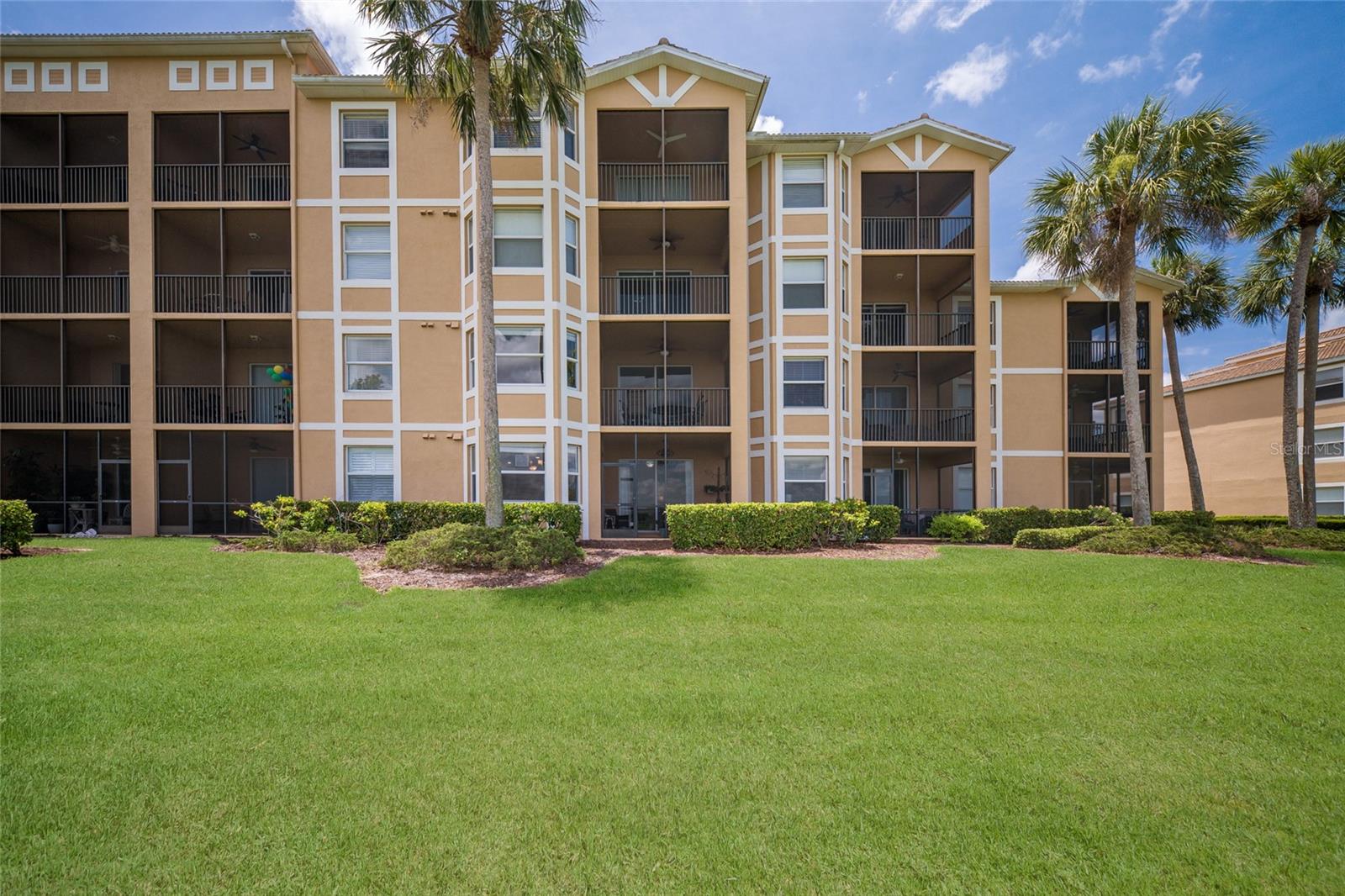 RIVER STRAND - Residential