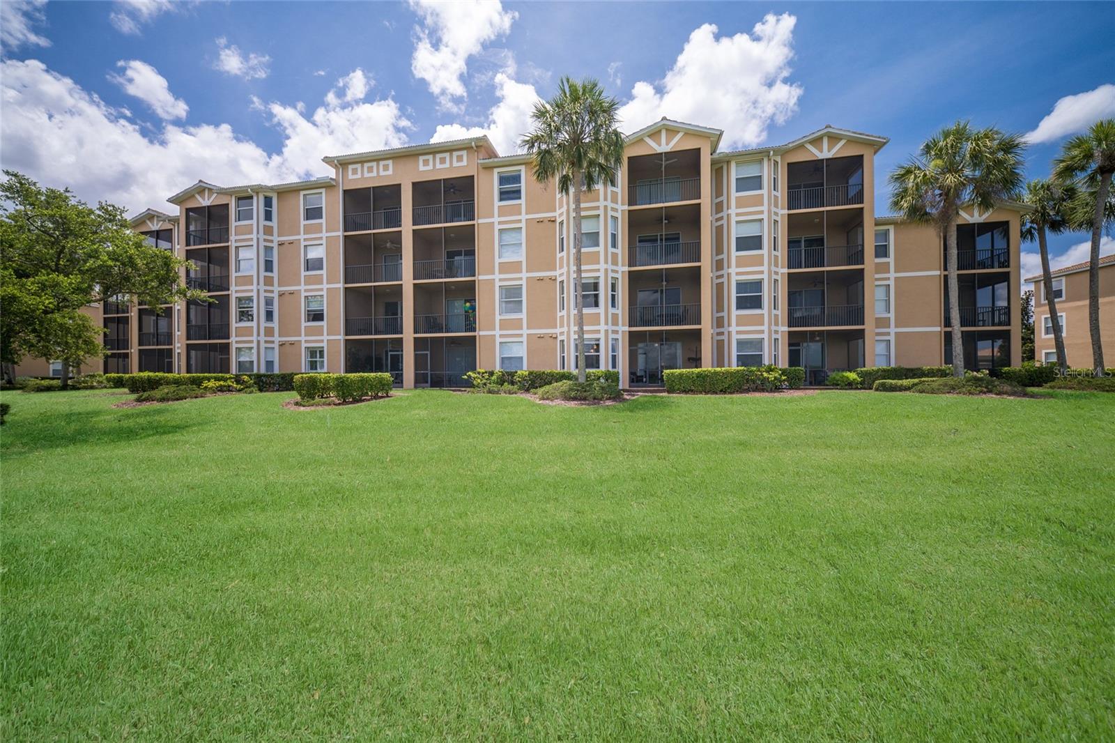 RIVER STRAND - Residential