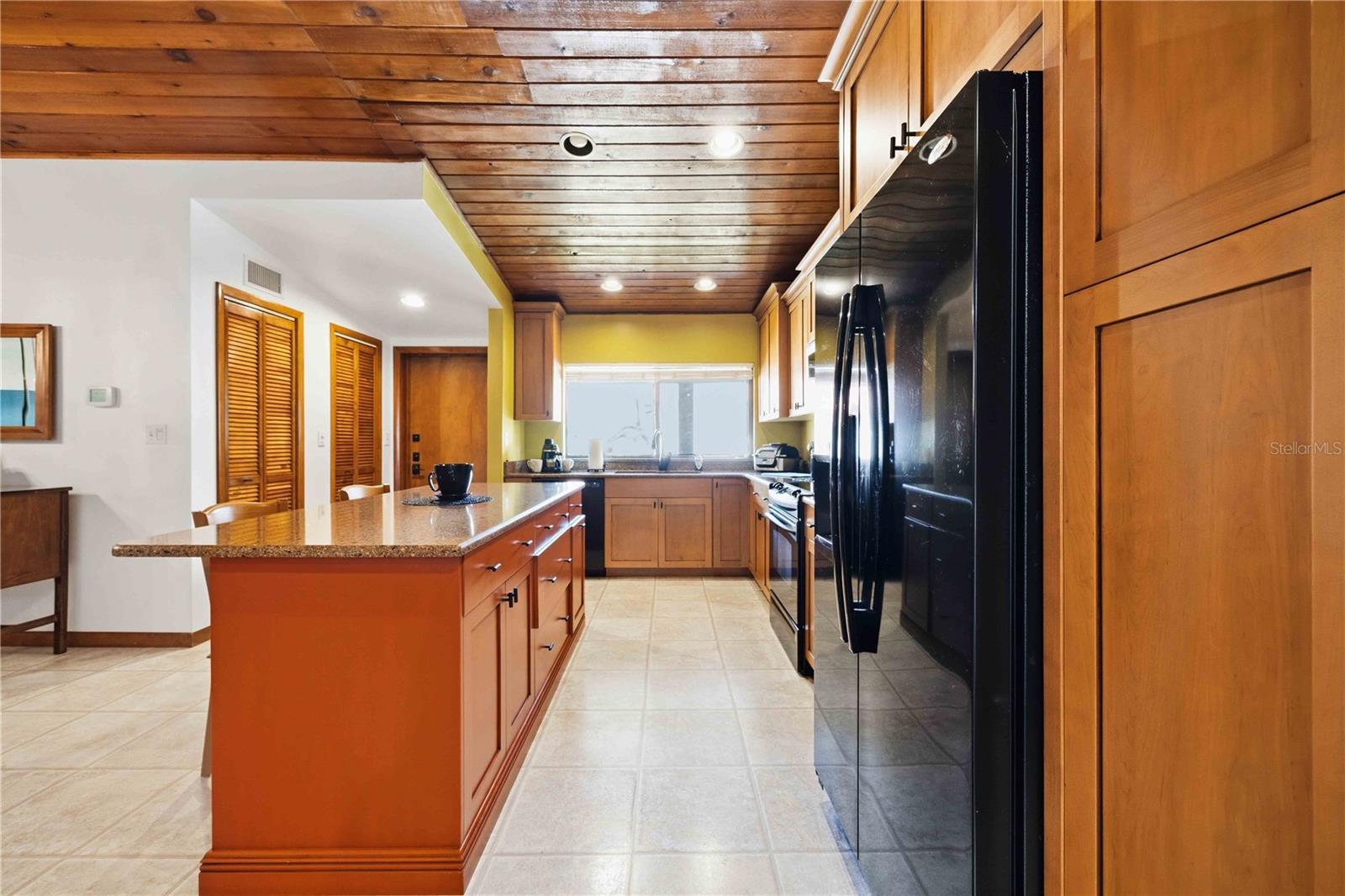 COUNTRY CLUB VILLAGE CONDO - Residential