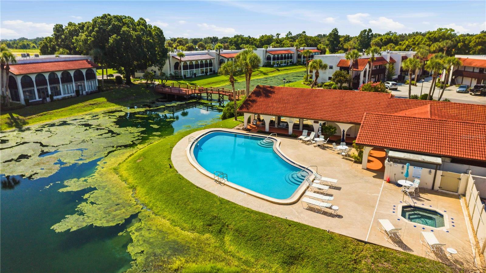 COUNTRY CLUB VILLAGE CONDO - Residential