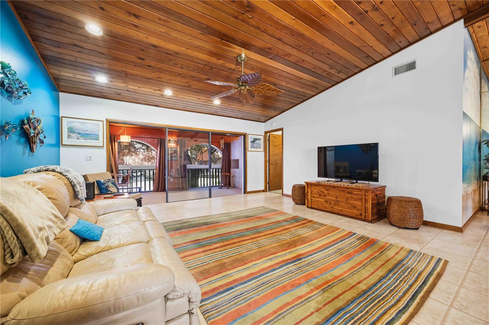 COUNTRY CLUB VILLAGE CONDO - Residential