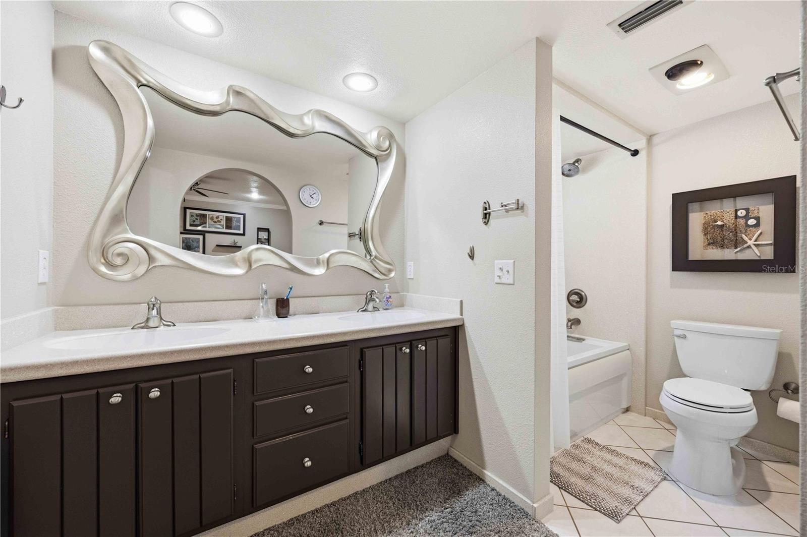 COUNTRY CLUB VILLAGE CONDO - Residential
