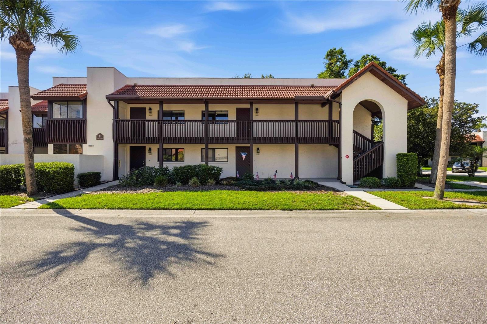 COUNTRY CLUB VILLAGE CONDO - Residential