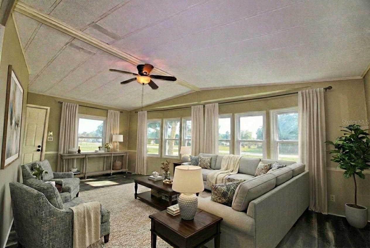 LAUREL WOOD MOBILE ESTATES UNIT 4 - Residential