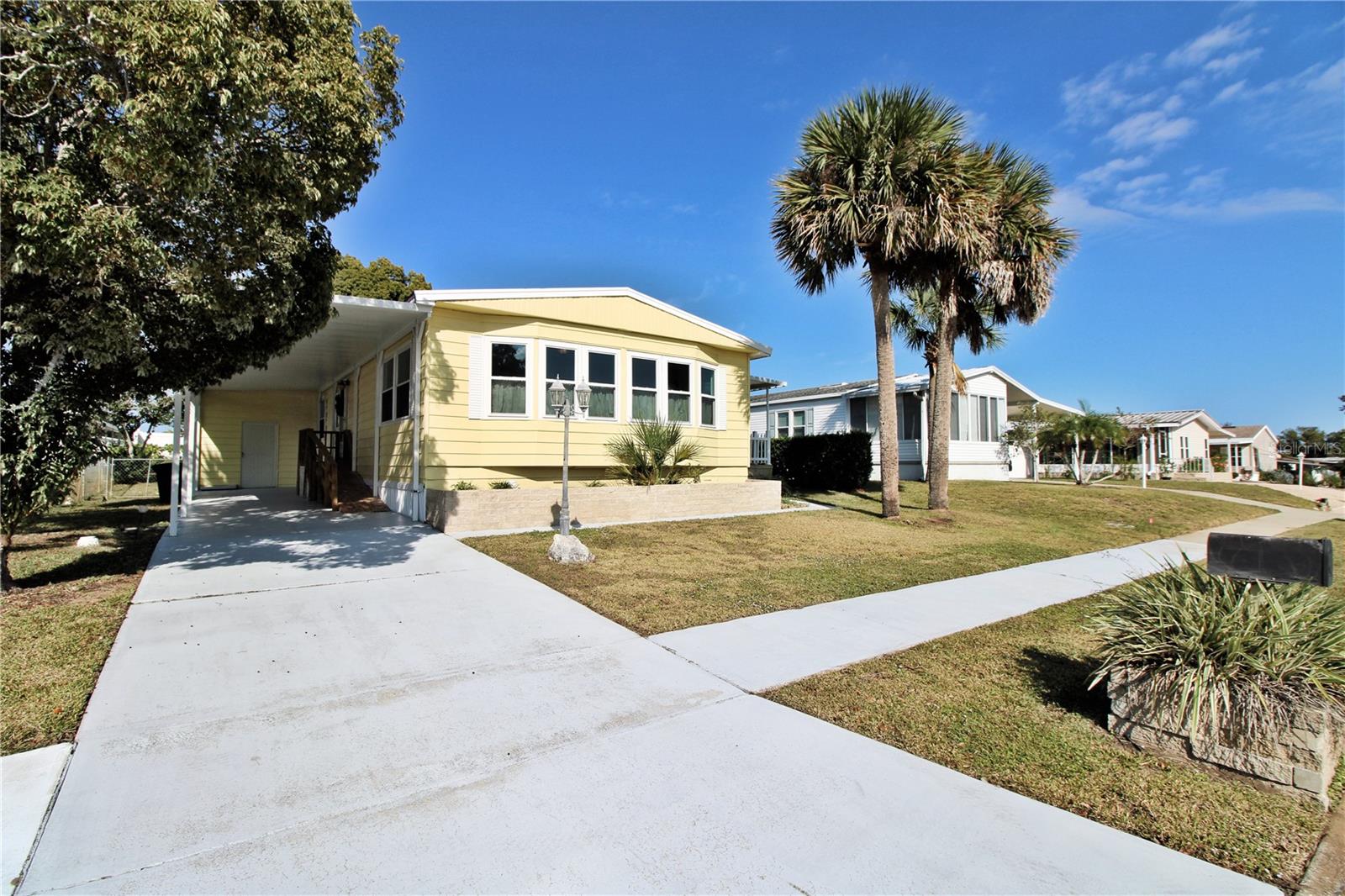 LAUREL WOOD MOBILE ESTATES UNIT 4 - Residential