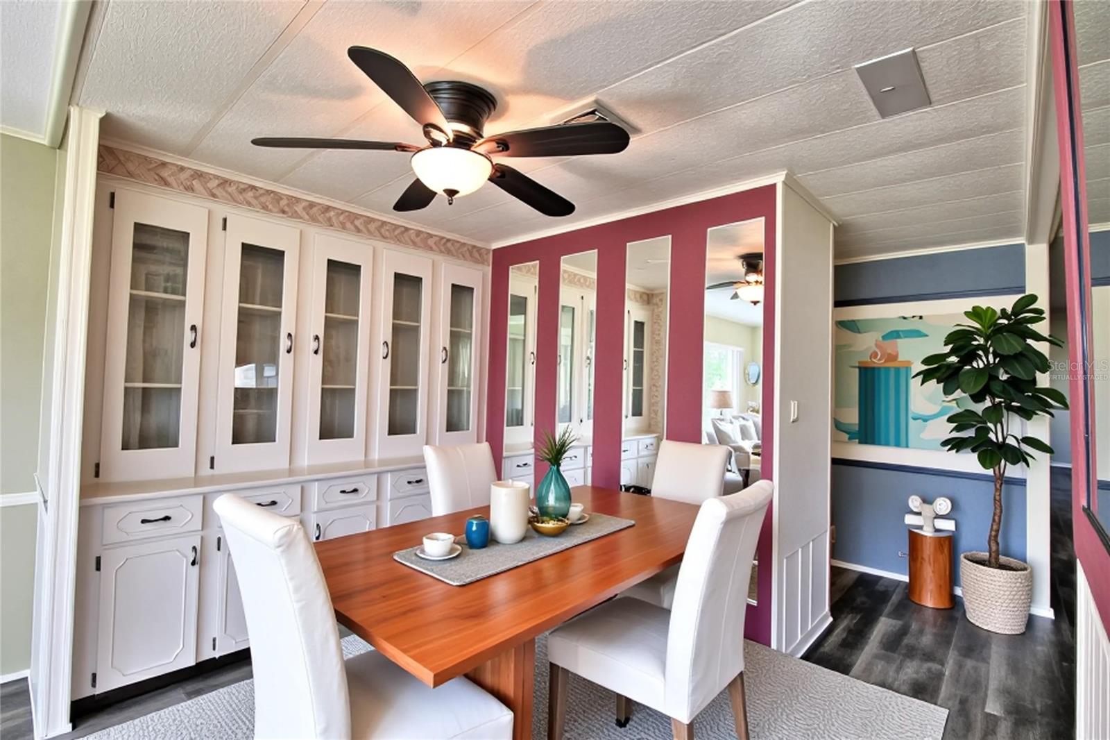 LAUREL WOOD MOBILE ESTATES UNIT 4 - Residential