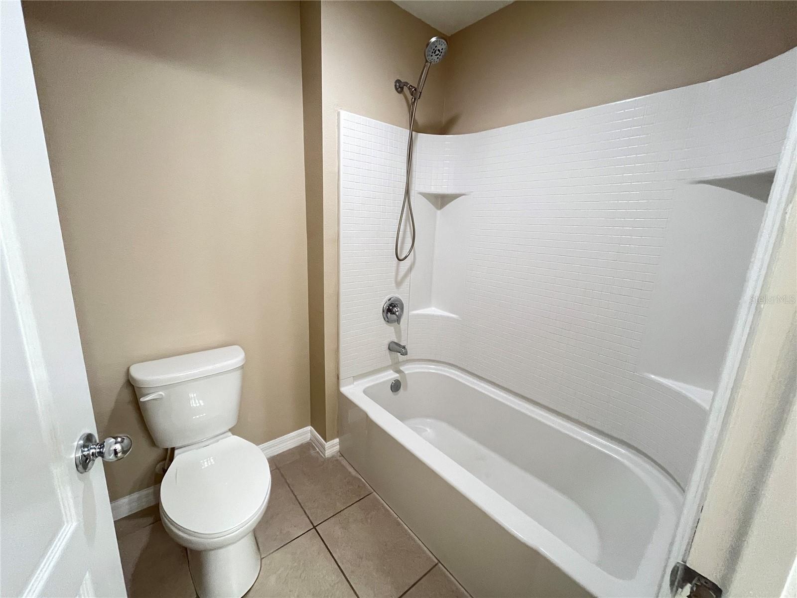 SAWGRASS BAY PH 2A - Residential Lease