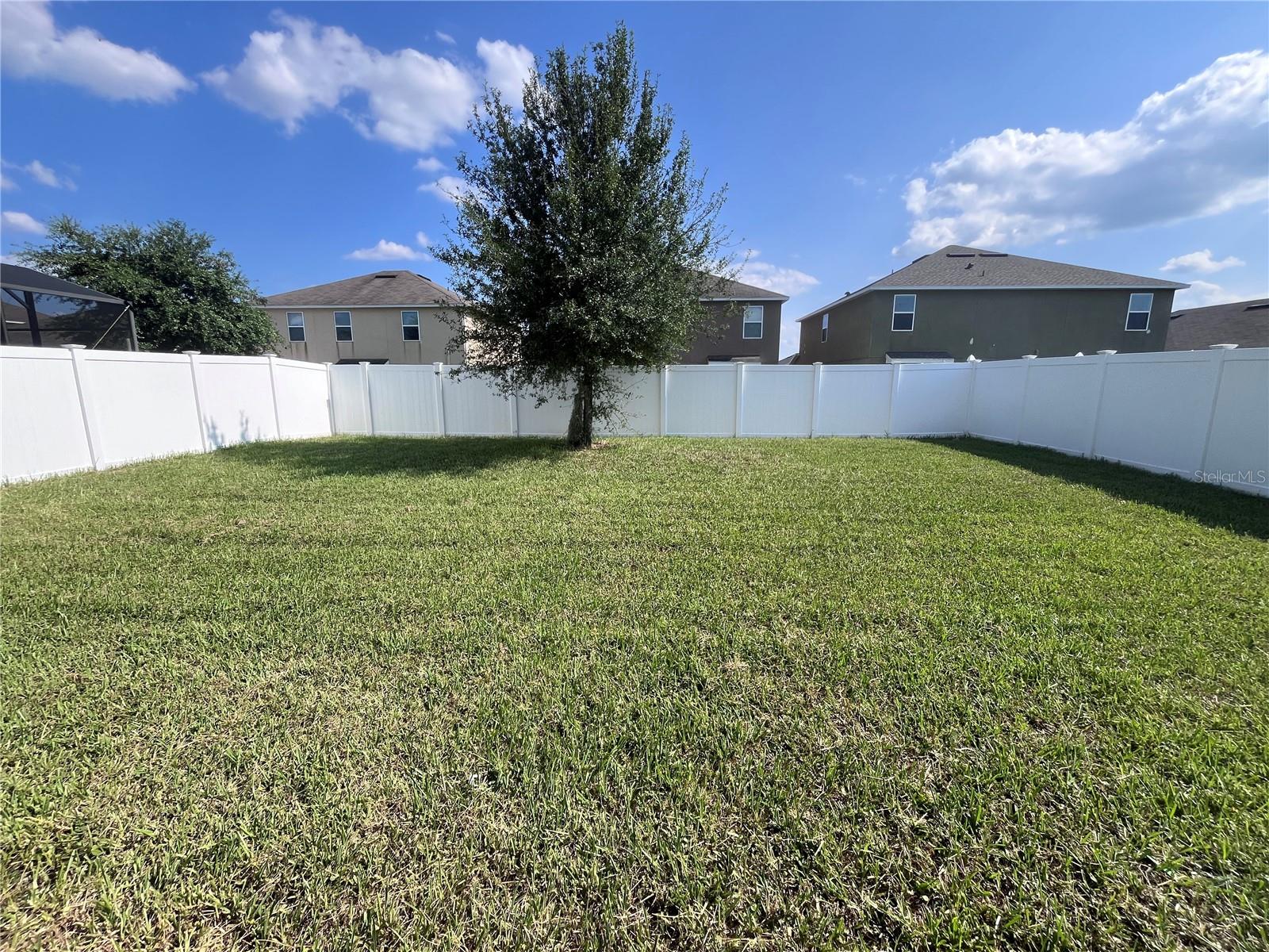 SAWGRASS BAY PH 2A - Residential Lease