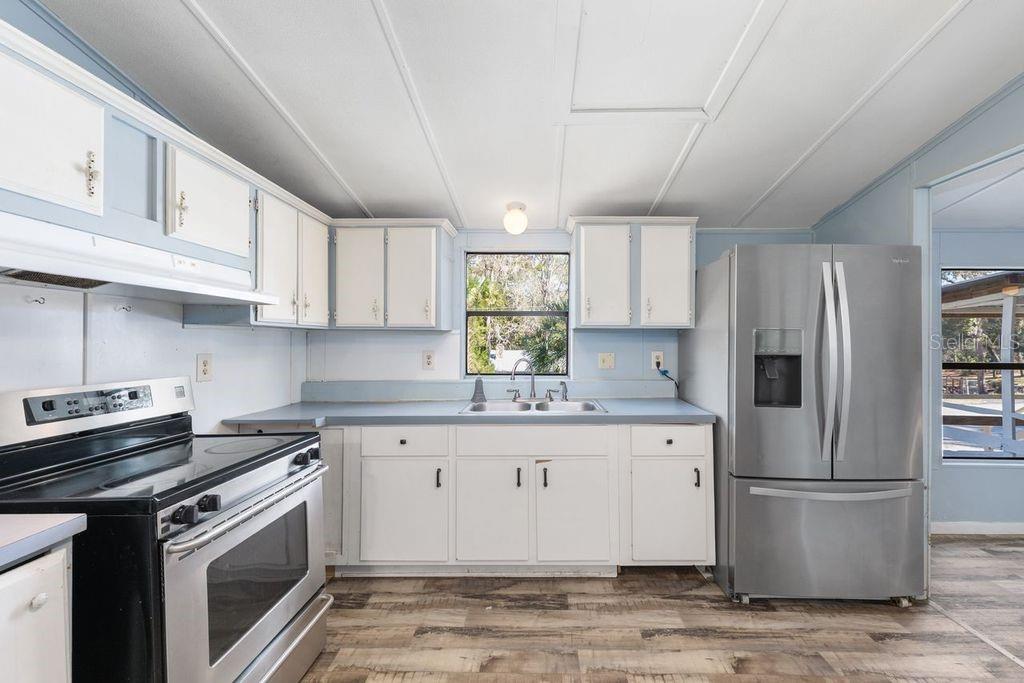 WOODS & LAKES - Residential