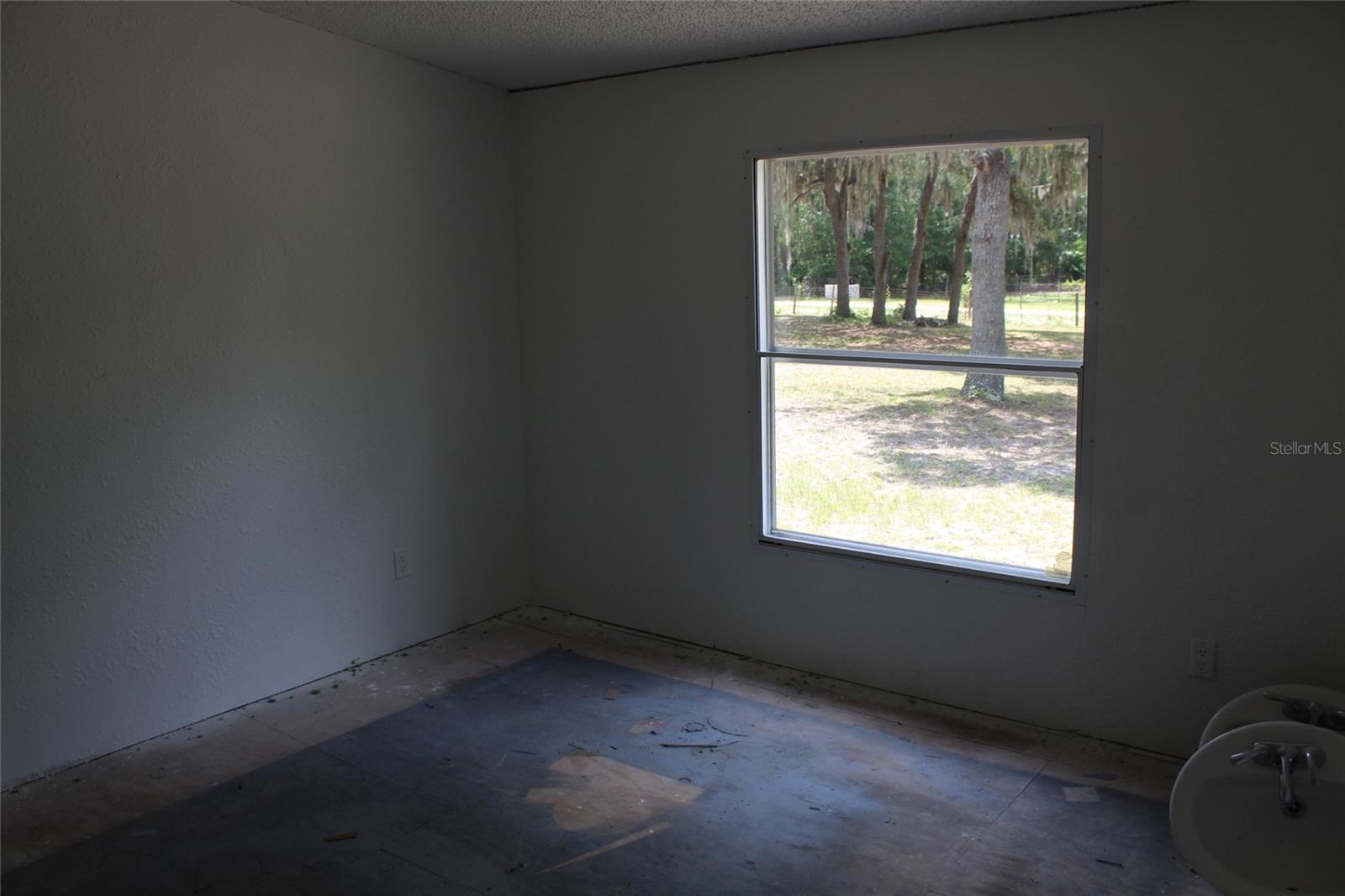 INTERLACHEN LAKES ESTATES - Residential