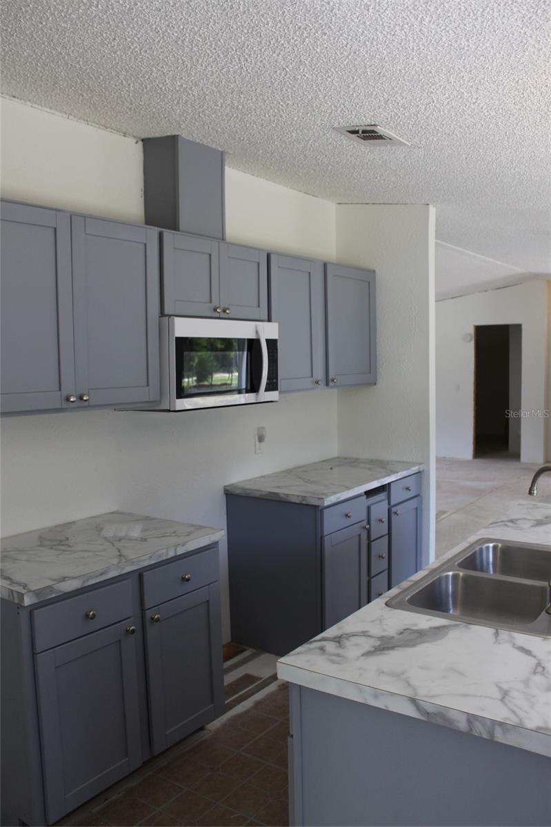 INTERLACHEN LAKES ESTATES - Residential