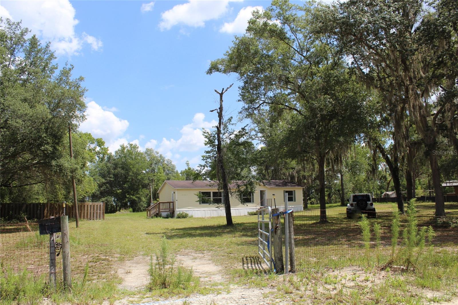 INTERLACHEN LAKES ESTATES - Residential