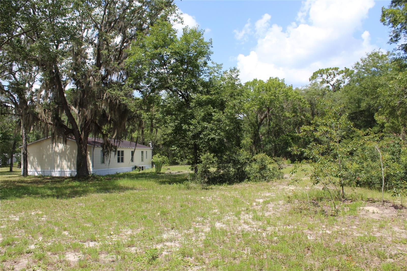 INTERLACHEN LAKES ESTATES - Residential