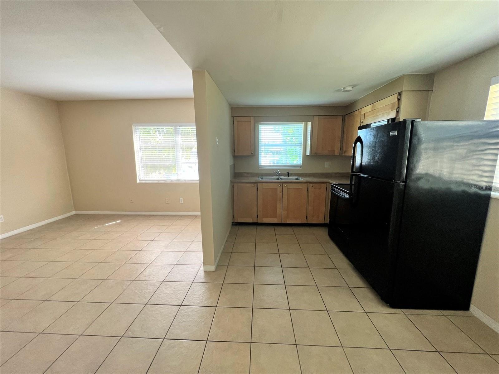 CAPRI ISLE SUB - Residential Lease