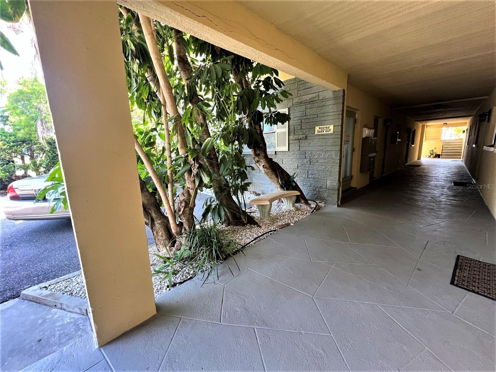 CAPRI ISLE SUB - Residential Lease