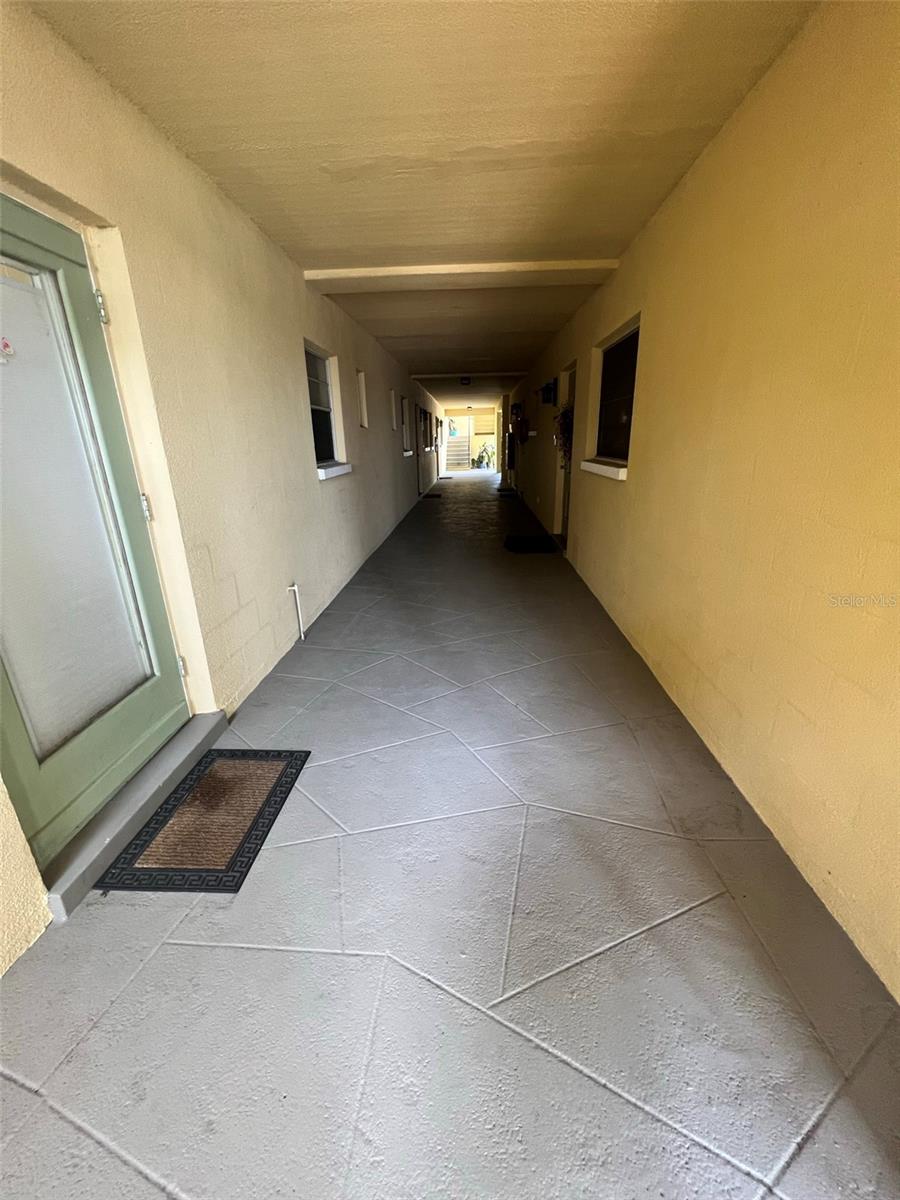 CAPRI ISLE SUB - Residential Lease