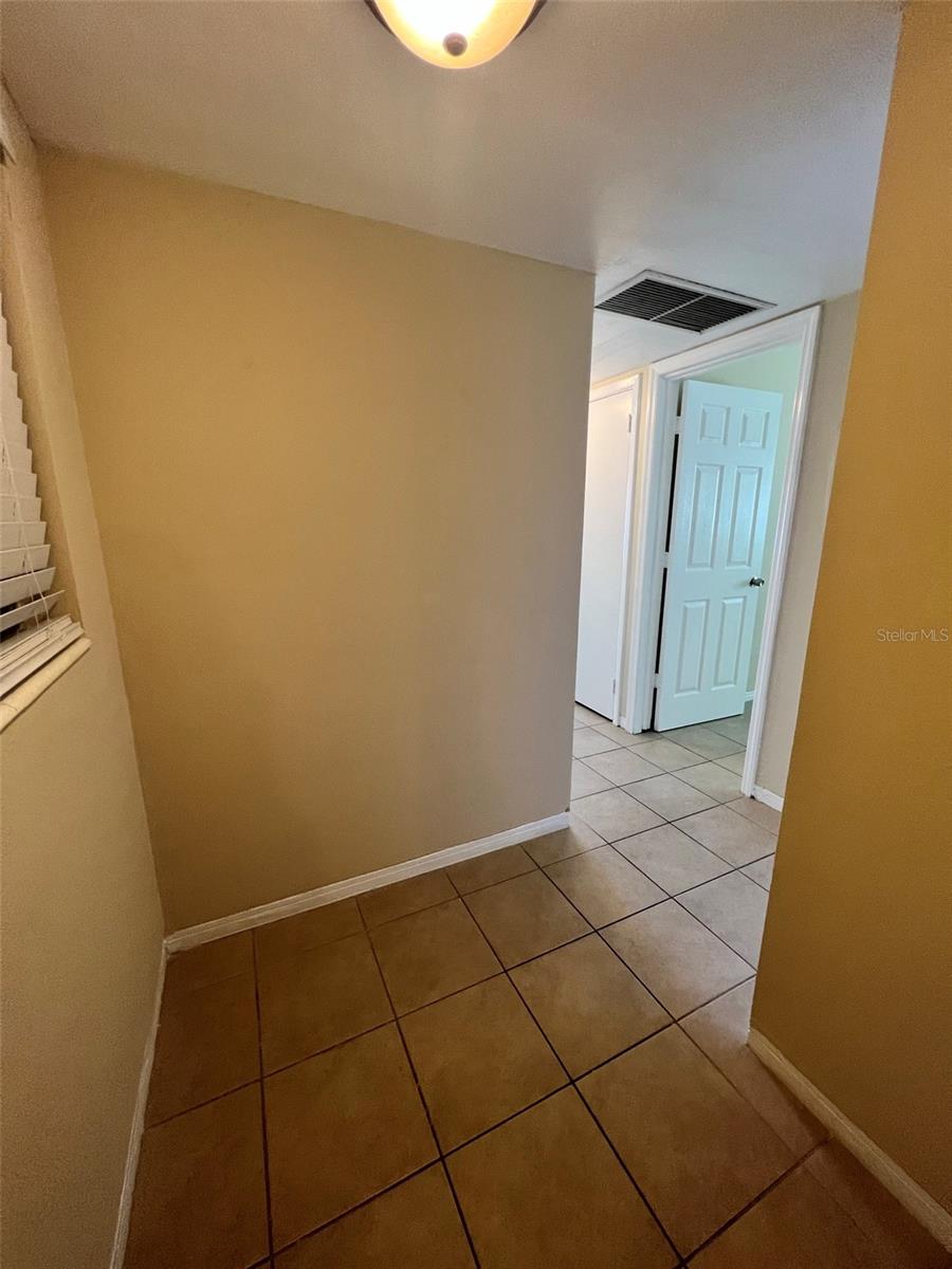 CAPRI ISLE SUB - Residential Lease