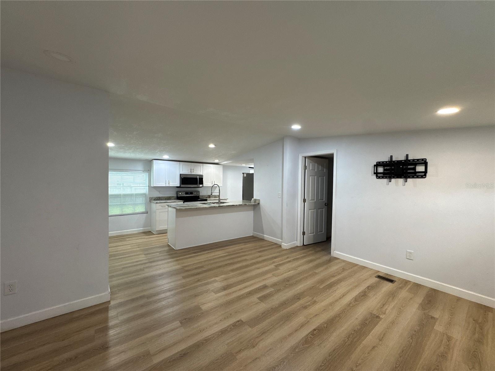 SUN LAKE ESTATES - Residential