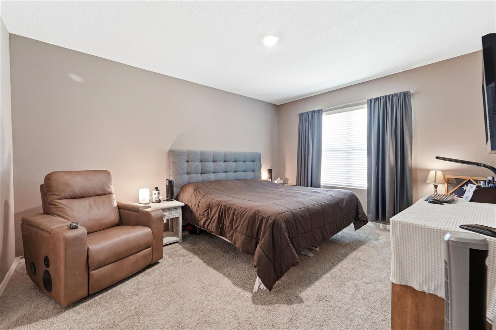 WOODBRIDGE LKS/EDGEWATER - Residential
