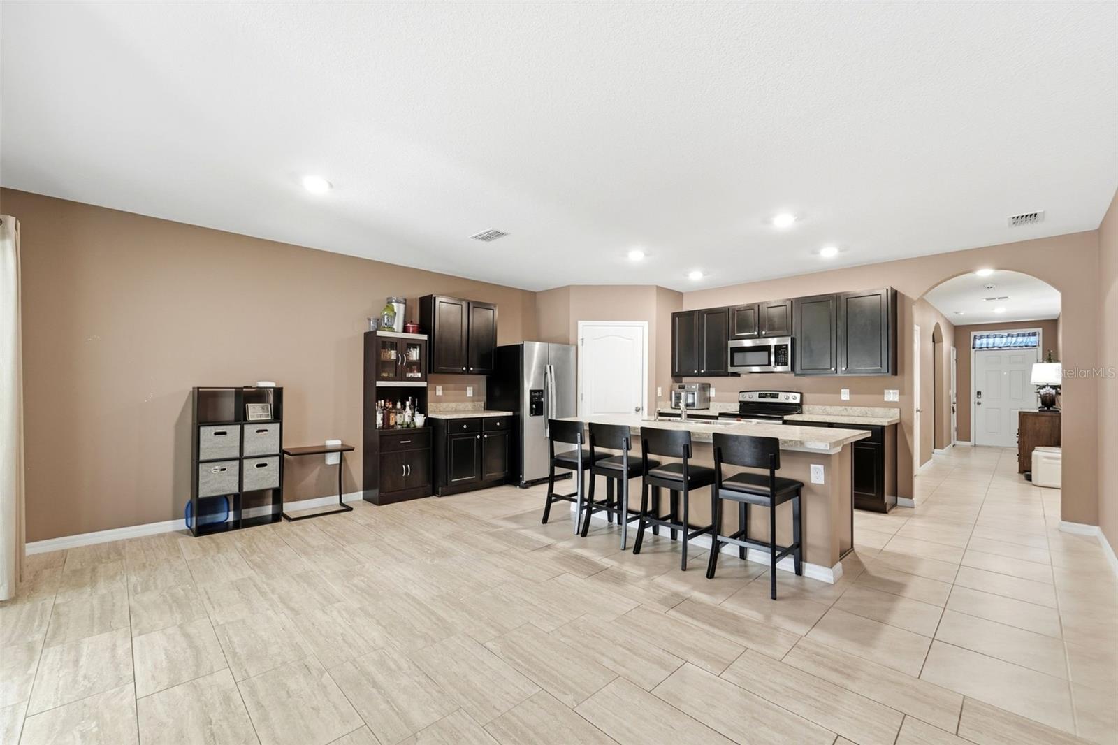 WOODBRIDGE LKS/EDGEWATER - Residential