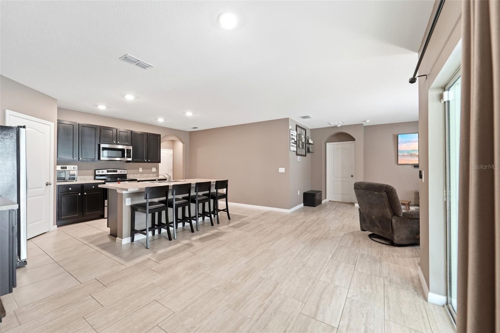 WOODBRIDGE LKS/EDGEWATER - Residential