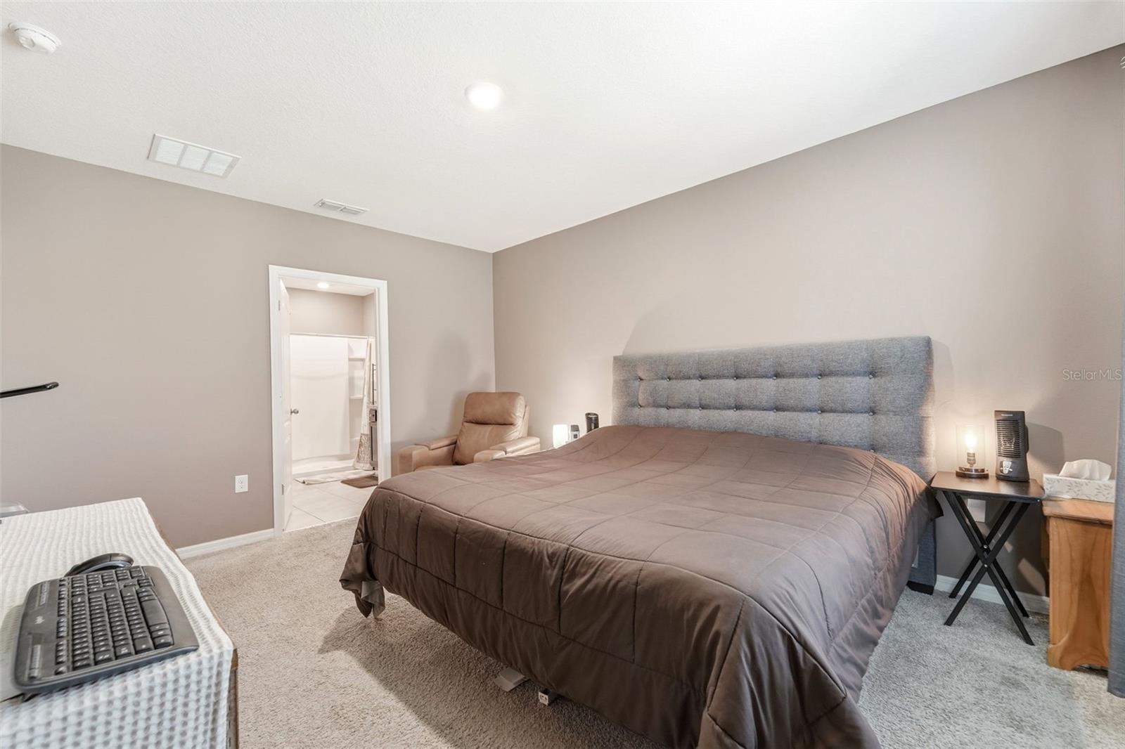 WOODBRIDGE LKS/EDGEWATER - Residential